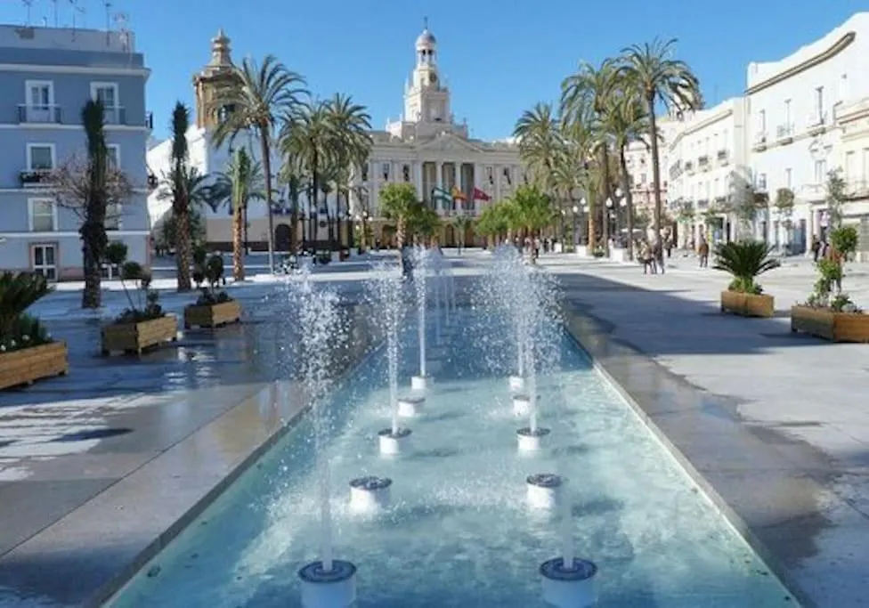A 5 Min De La Playa Victoria Y Del Htal Pta Mar Apartment Cadiz 0*,  Spain